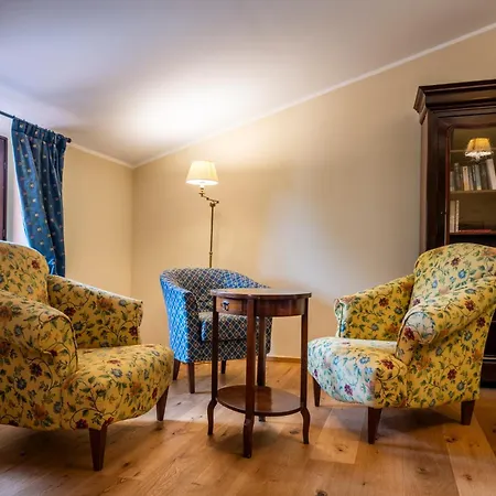 Hotell Ai Tardi 3*