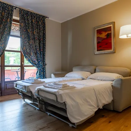 Ai Tardi Hotel