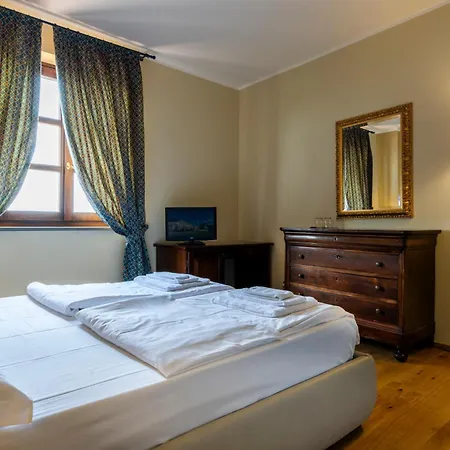 Hotell Ai Tardi