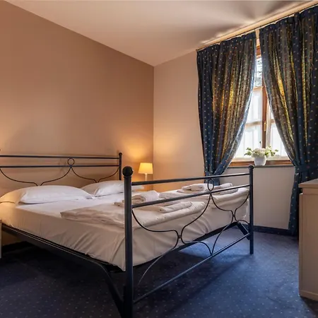 Ai Tardi 3* Diano dʼAlba