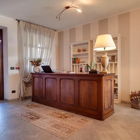 Hotell Ai Tardi 3*